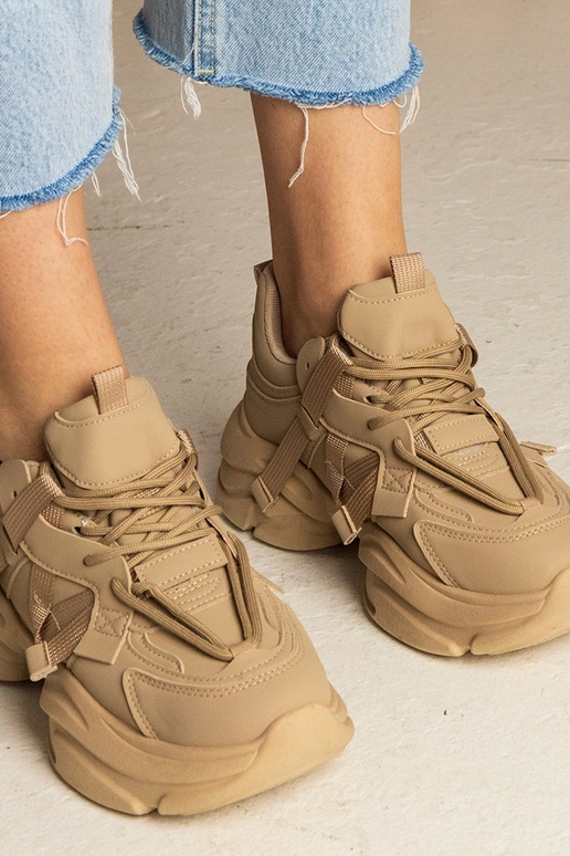 Hnedé dámske masívne športové tenisky...