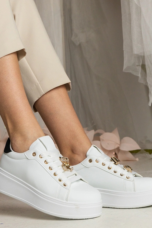 Bielo-čierne dámske tenisky zdobené...