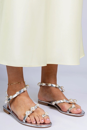 Strieborné dámske sandále...