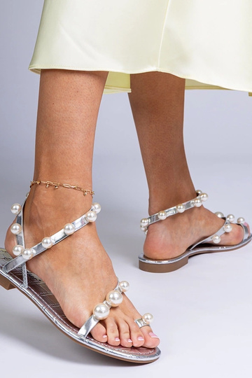 Strieborné dámske sandále... 2