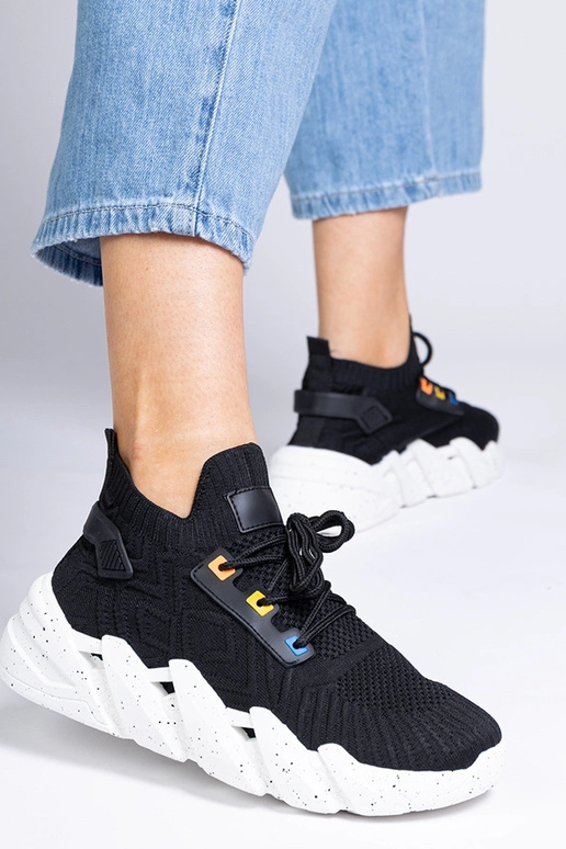 Čierne dámske športové topánky na...