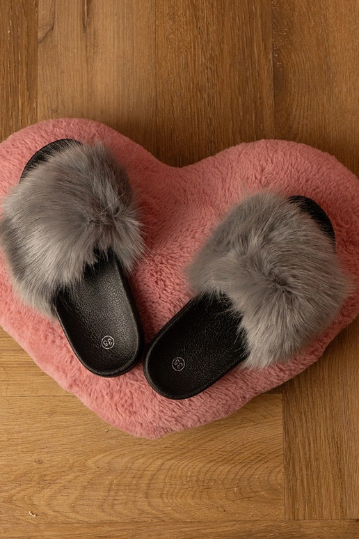 Sivé detské šľapky s kožušinou Malinka