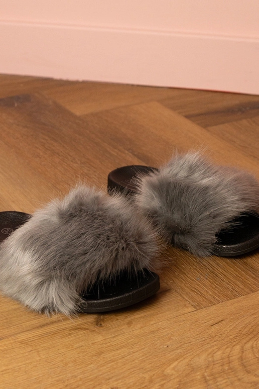 Sivé detské šľapky s kožušinou Malinka