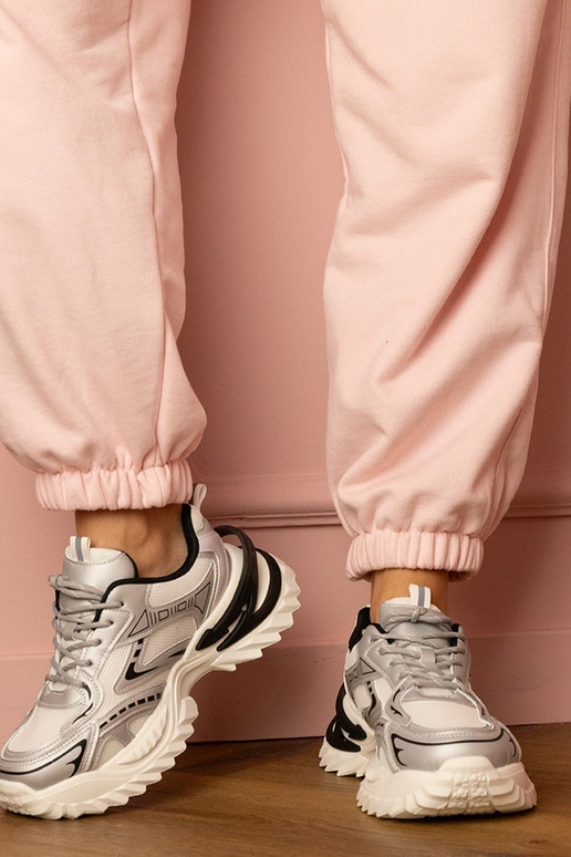 Strieborné dámske tenisky na hrubej... Strieborné dámske tenisky na hrubej...