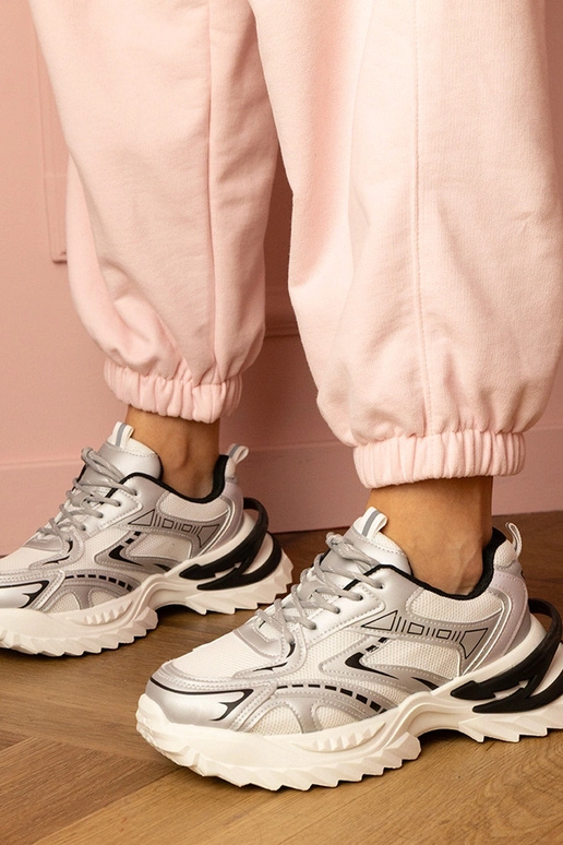 Strieborné dámske tenisky na hrubej... Strieborné dámske tenisky na hrubej...