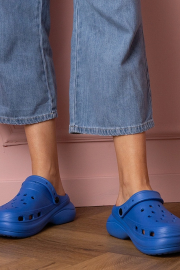 Modré dámske uzavreté...