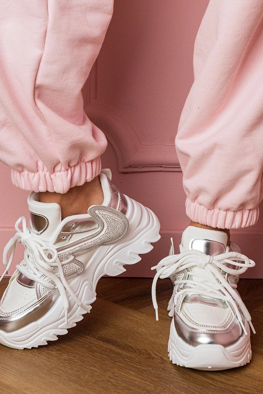 Biele dámske tenisky na hrubej... Biele dámske tenisky na hrubej...