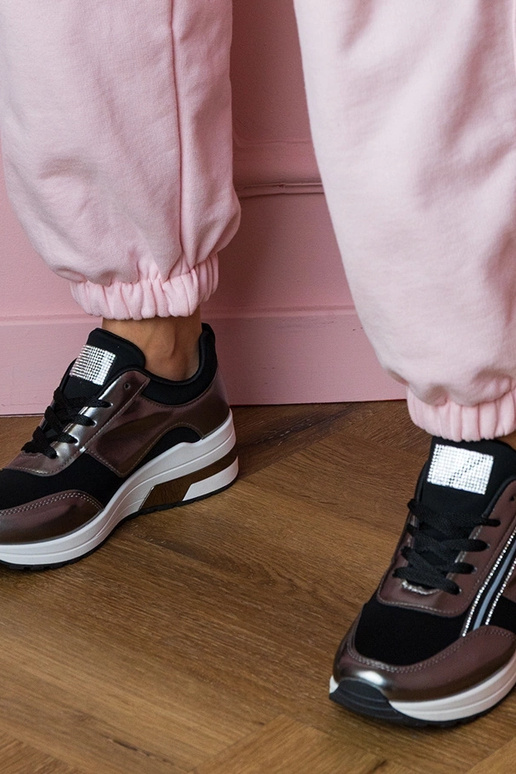 Čierne dámske tenisky s kryštálmi a... Čierne dámske tenisky s kryštálmi a...