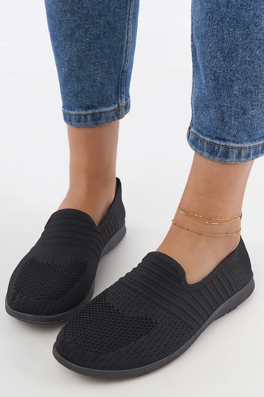 Čierne dámske športové sandále Saris