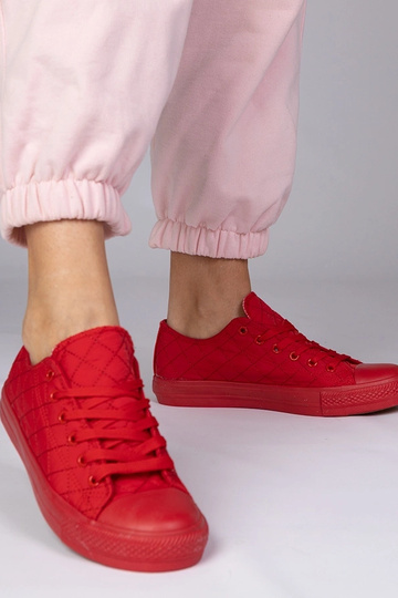 Červené klasické prešívané... 2