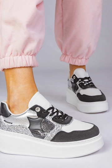 Čierne športové topánky s... 2