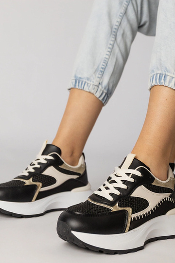 Čierne športové topánky s...