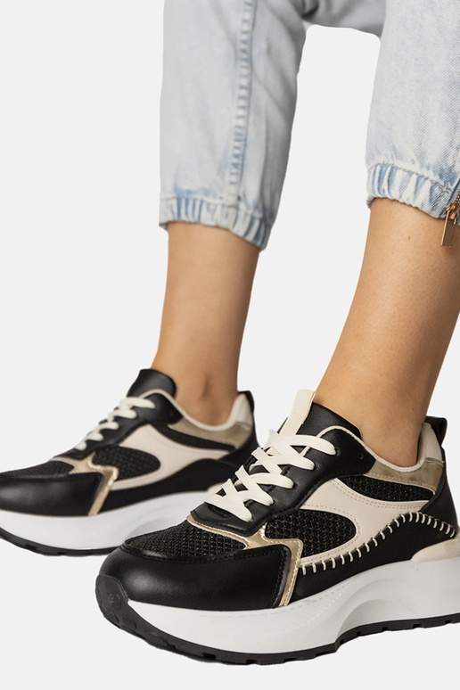 Čierne športové topánky s tkaným...