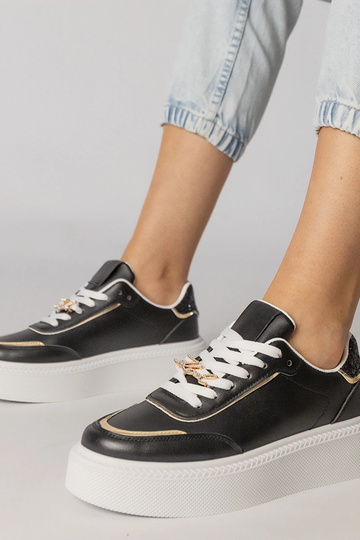 Čierne športové topánky s...