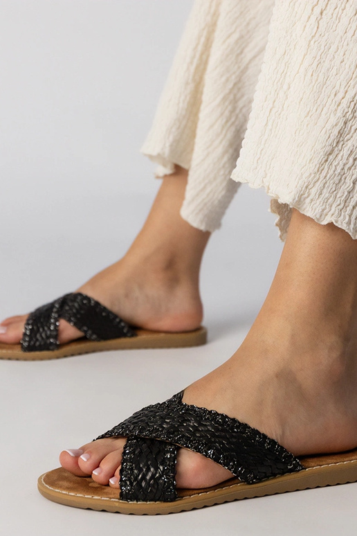 Čierne dámske pletené šľapky, „Ellinara" Čierne dámske pletené šľapky, „Ellinara"