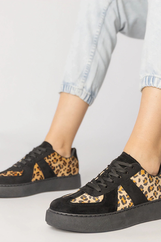 Čierne dámske športové topánky s...