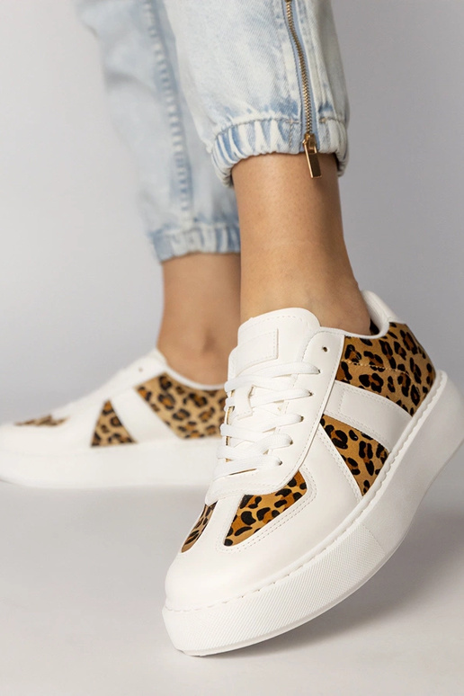 Biele dámske športové topánky s...