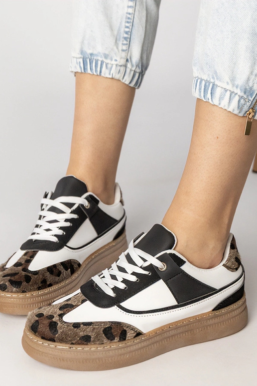 Čierno-biele športové topánky s...