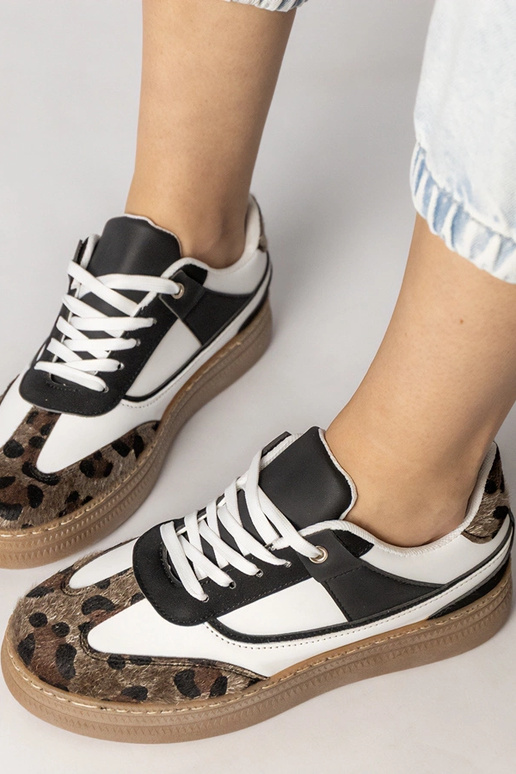 Čierno-biele športové topánky s...