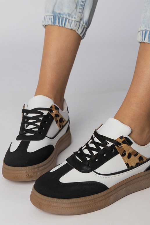 Bielo-čierne športové topánky s...