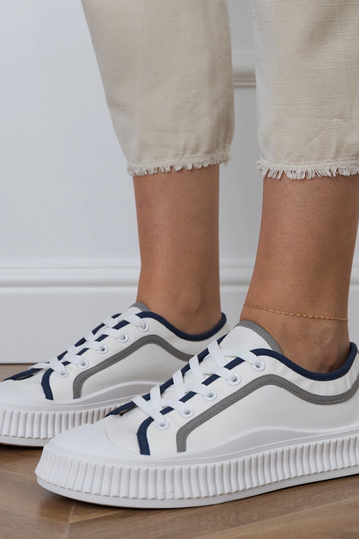 Biele dámske topánky na platforme,...