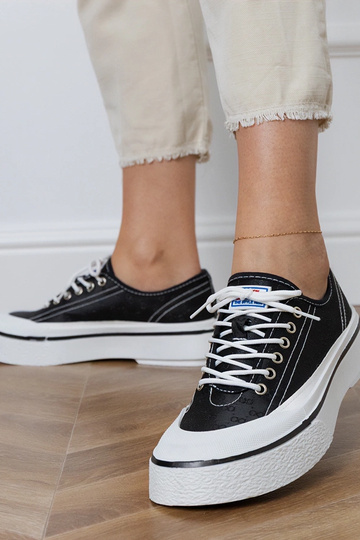 Čierne dámske topánky na...