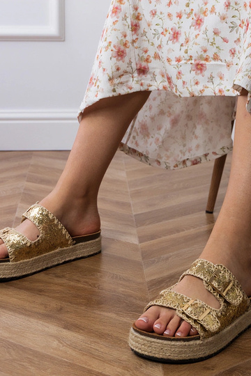 Zlaté espadrilky so trblietkami a prackami, „Induri"