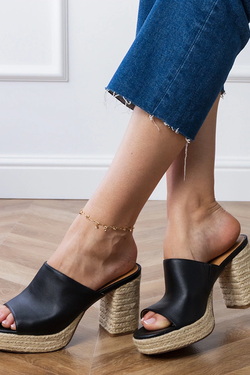 Čierne espadrilky na podpätku Grande