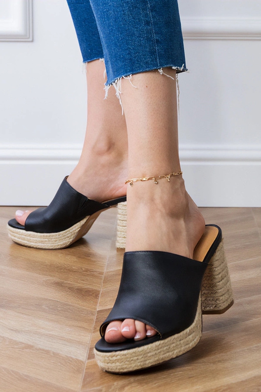 Čierne espadrilky na podpätku Grande