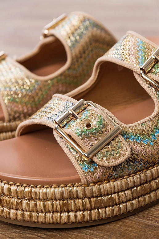 Zlaté šľapky s prackami na...