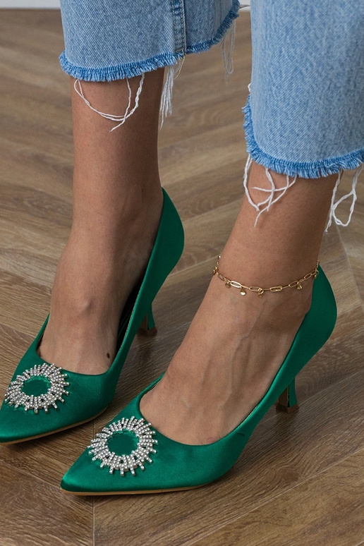 Zelené hodvábne sandále so zirkónmi... Zelené hodvábne sandále so zirkónmi...