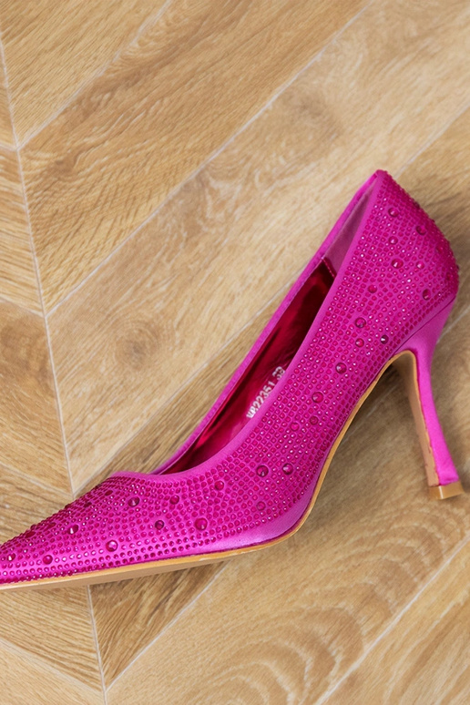 Ružové hodvábne sandále so zirkónmi...