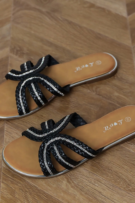 Čierne ploché šľapky s pletenými...