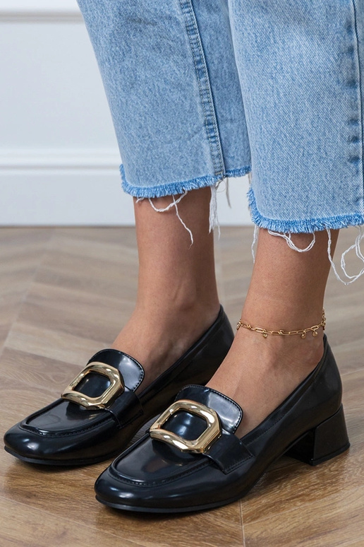 Čierne dámske poltopánky na nízkom...