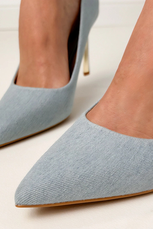 Džínsové klasické sandále na zlatom... Džínsové klasické sandále na zlatom...