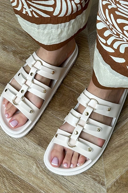 Pieskové rímske šľapky s nitmi Elenois