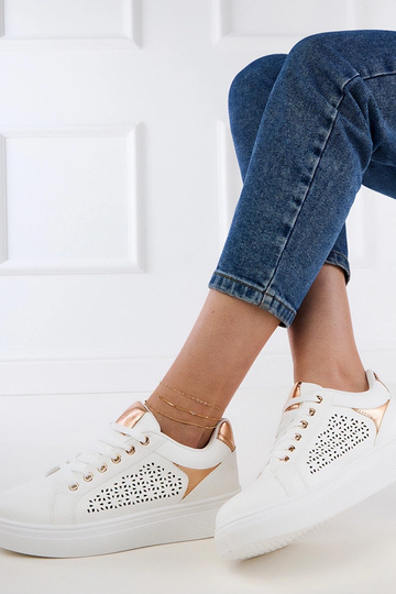 Biele tenisky so zlatými...