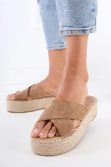 Hnedé espadrilky s popruhmi na platforme Jerisa 2