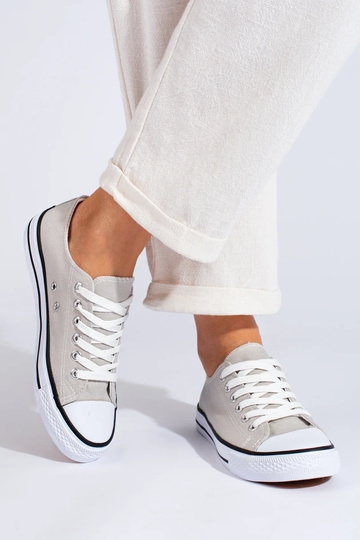 Dámske topánky šedej farby... 2