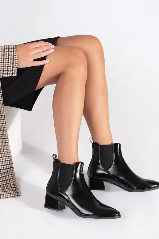 Elegantné čierne topánky Shelovet