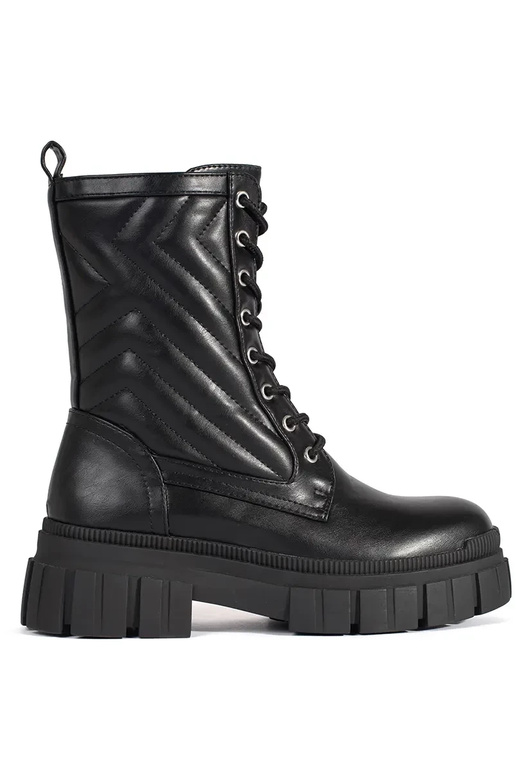 Členkové topánky s vyrezávaným vzorom