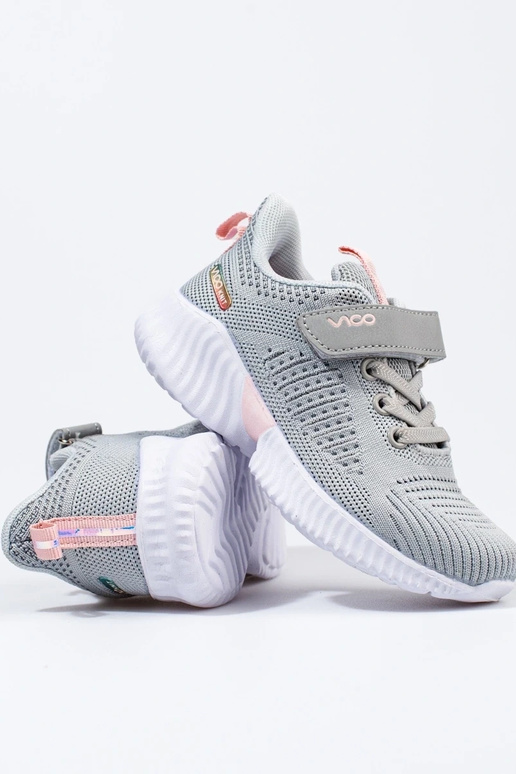 Tenisky model topánok Vico... Tenisky model topánok Vico...