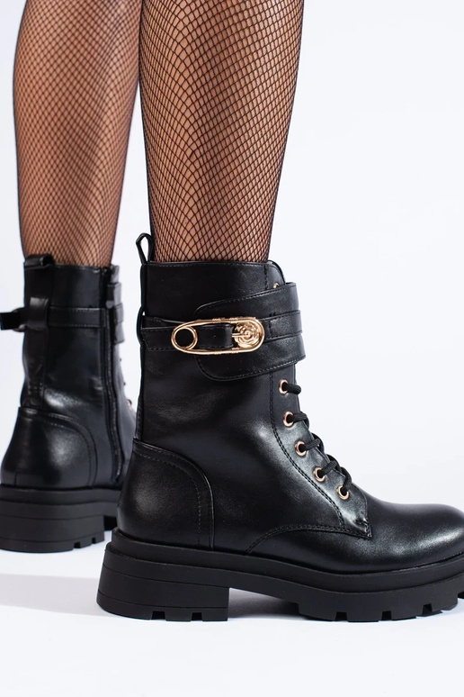 Dámske kožené členkové topánky v... Dámske kožené členkové topánky v...