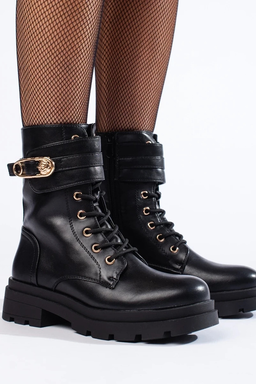 Dámske kožené členkové topánky v... Dámske kožené členkové topánky v...