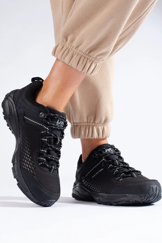 Trekingové topánky na hrubej podrážke... Trekingové topánky na hrubej podrážke...