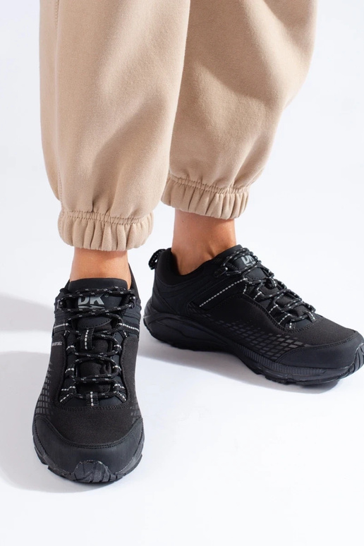 Trekingové topánky na hrubej podrážke... Trekingové topánky na hrubej podrážke...