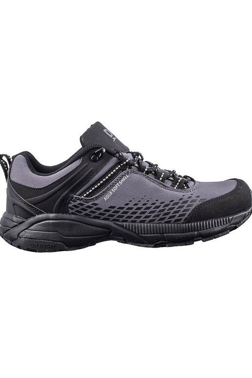 Pánske turistické topánky na masívnom...