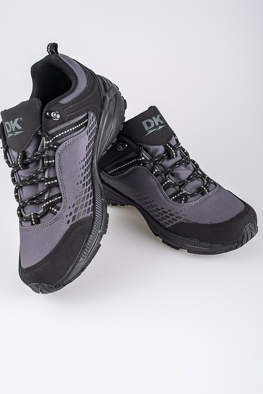 Pánske turistické topánky na masívnom...