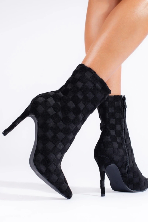 Vysoká vybavené dámske čižmy na... Vysoká vybavené dámske čižmy na...