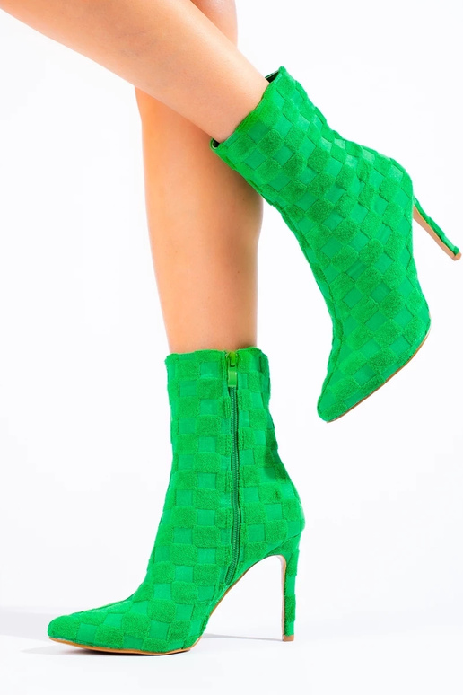 Vysoká vybavené dámske čižmy na... Vysoká vybavené dámske čižmy na...